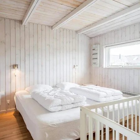 Holiday Hvide Sande Li